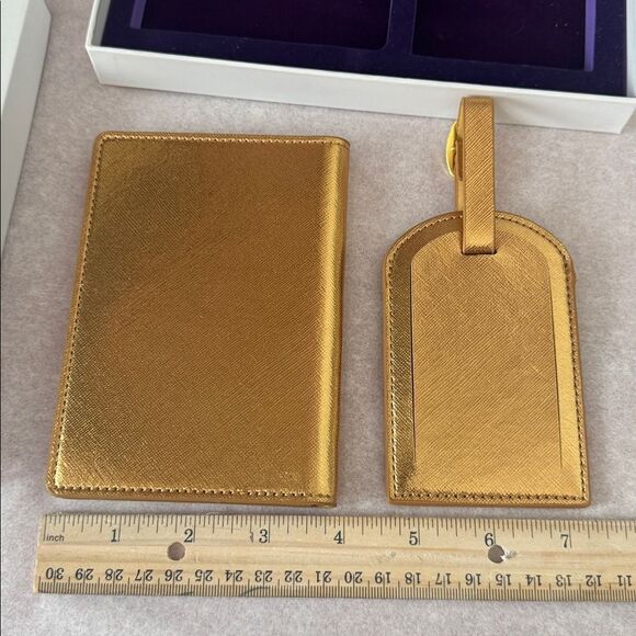 Elton John Gold Passport Holder Luggage Tag Travel Set - Picture 4 of 7